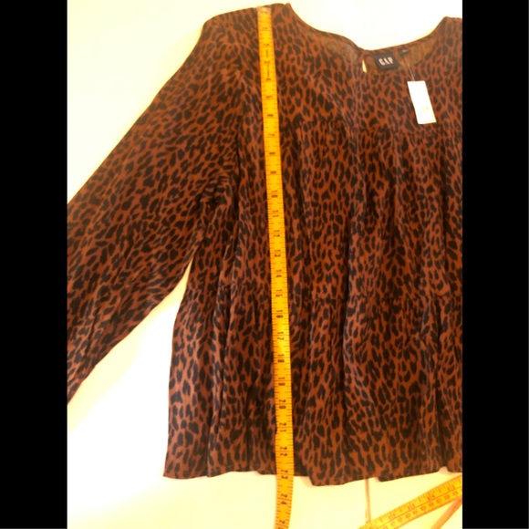 NWT Women’s Gap shirt - Picture 9 of 9